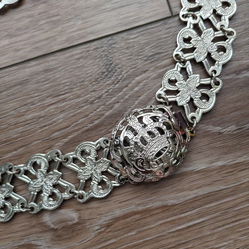 Vintage English Nurses Silver Plate? Chain‎ Belt Filigree Crown Floral Metal